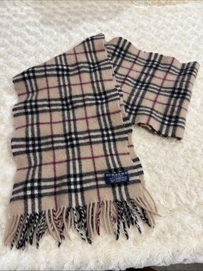 Burberry Classic Nova Check 100% Lambswool Scarf